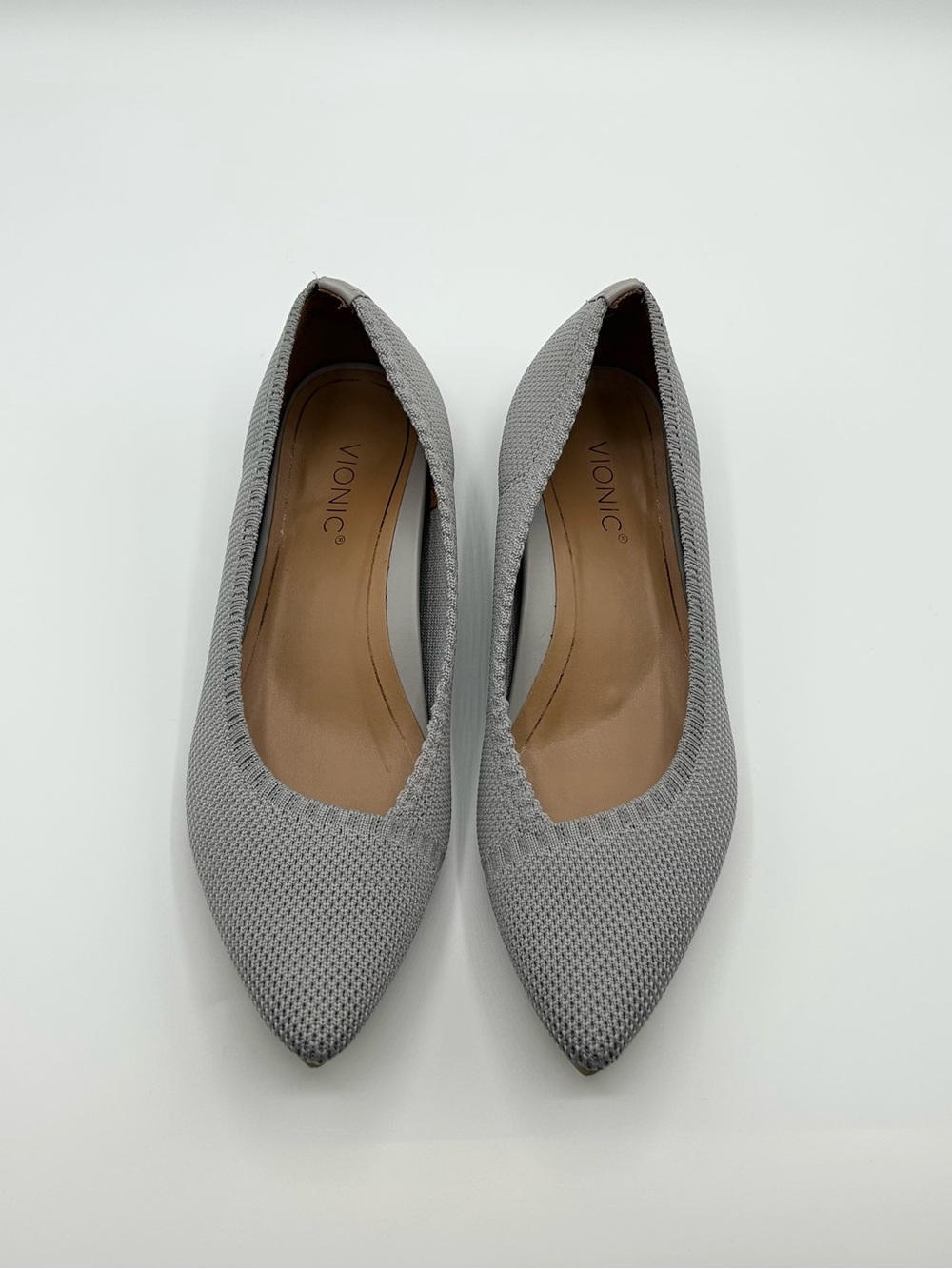 Vionic Grey Pointed Toe Comfort Flats Women’s Size 6 - Picture 5 of 7